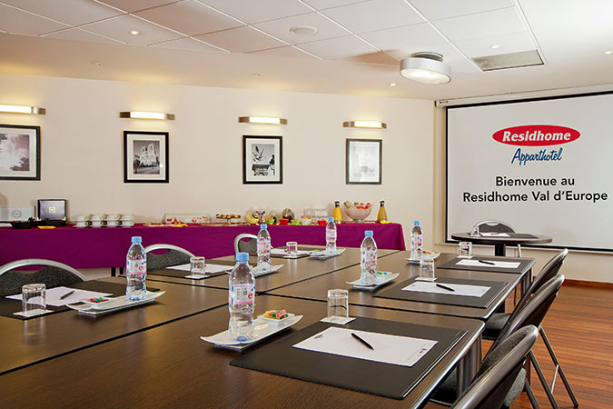 Salle de réunion - Residhome Val d'Europe Salle de réunion